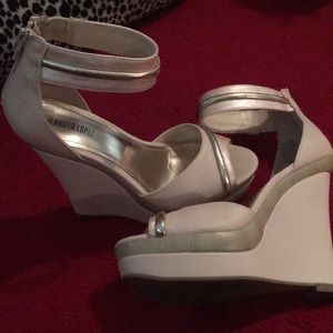 Jennifer Lopez shoes